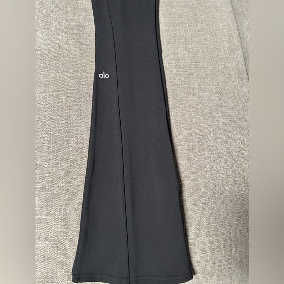 ALO High -Waist 7/8 zip It Flare legguin Size XS Black - Picture 6 of 14